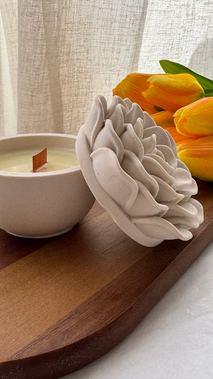 Vela Bloom flor de cera de soja con mecha de madera — VIGGÓ STUDIO (foto 4)