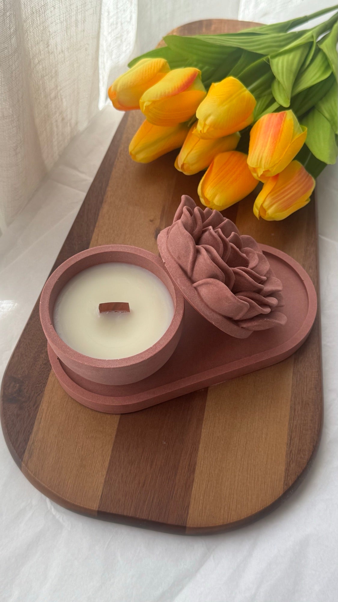 Vela Bloom flor de cera de soja con mecha de madera — VIGGÓ STUDIO (foto 10)
