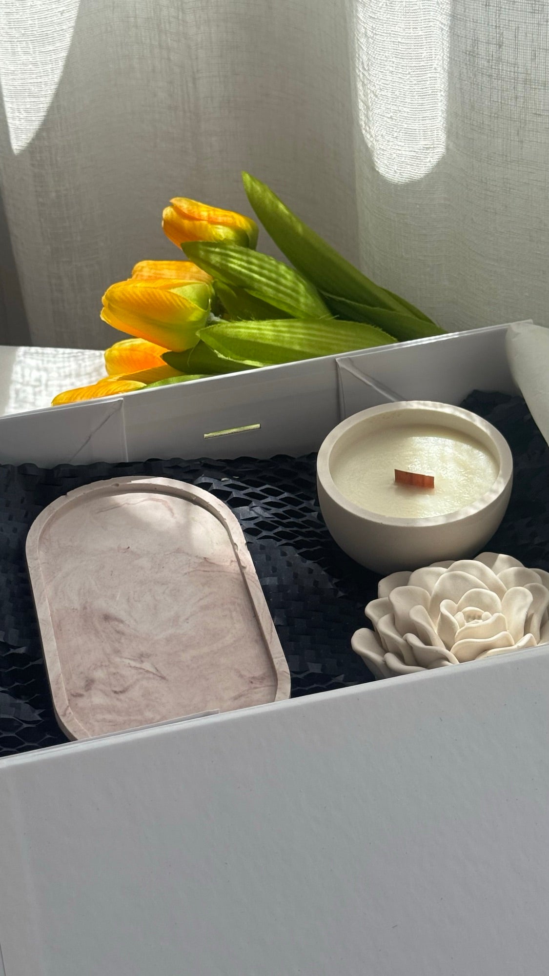 Vela Bloom flor de cera de soja con mecha de madera — VIGGÓ STUDIO (foto 19)